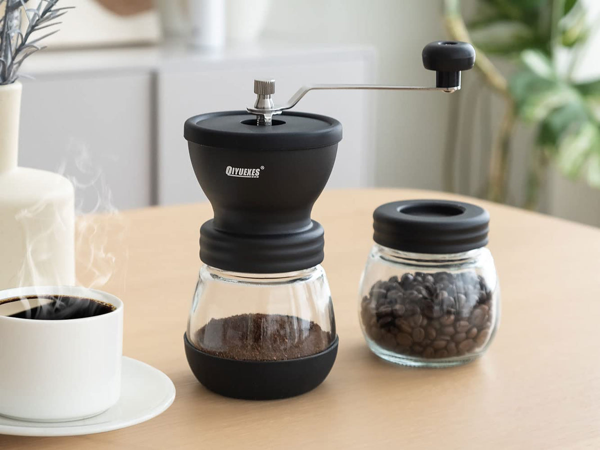 QIYUEXES Manuelle Kaffeemühle mit Mahlwerk, Kaffeebohnenmühle für Espresso, French Press, Cold Brew, inkl. 2 Gläsern (je 312 ml) und Bürste, Handkaffeemühle für Zuhause, Camping, Reisen