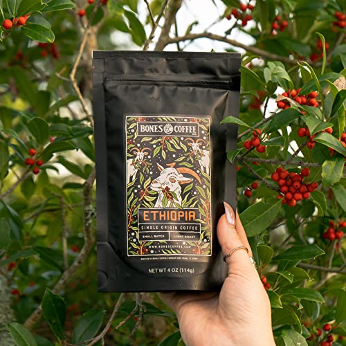 Bones Coffee Company World Tour Probepaket-Geschenkset, mittelstark gerösteter Kaffee aus ganzen Bohnen, aromatisierte Kaffeebohnen mit niedrigem Säuregehalt (4 oz, 5er-Pack)