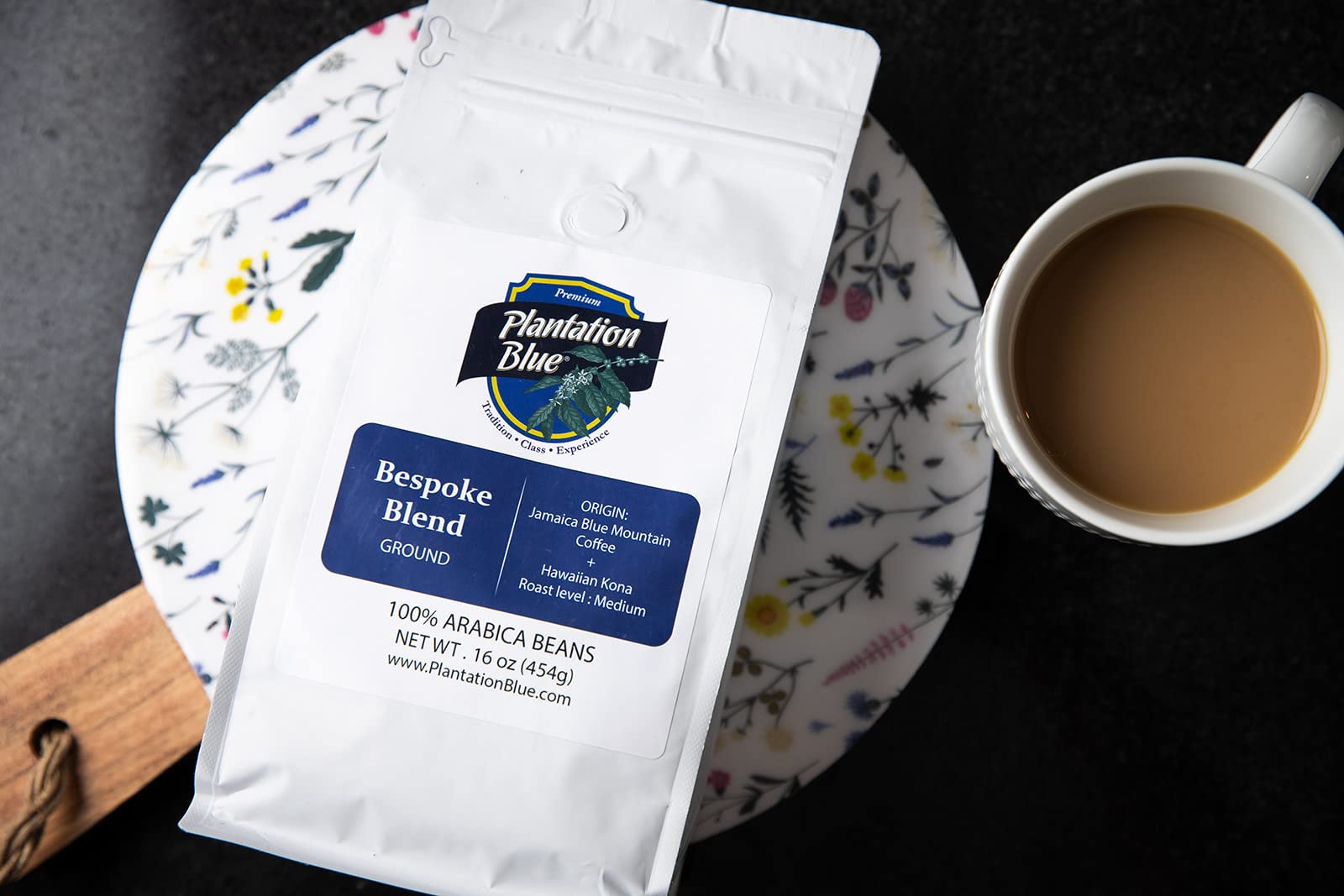 Harmonie in jedem Schluck-Paket: 8 oz 100 % Jamaica Blue Mountain ganze Bohnen + 1lb maßgeschneiderte Mischung gemahlener Kaffee mittlerer Mahlung Paket