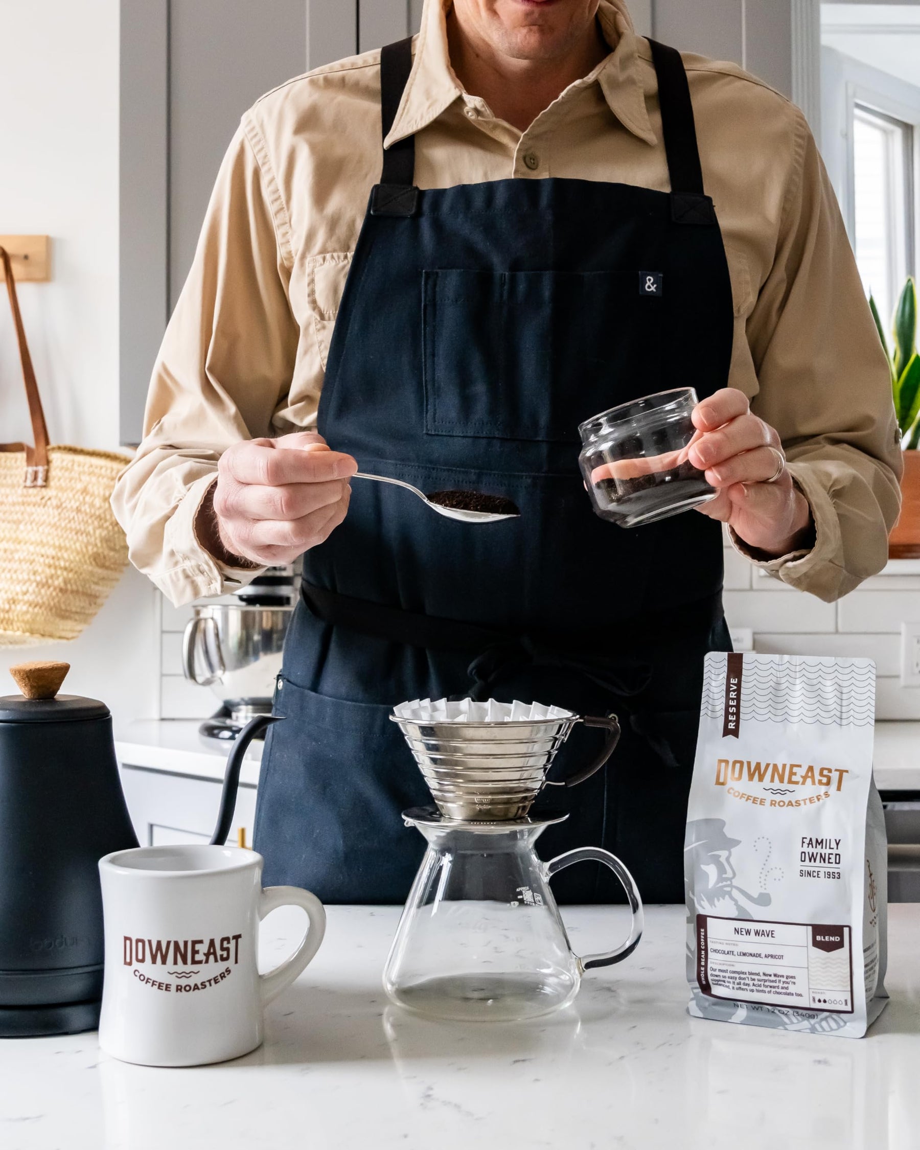 Downeast Coffee Roasters Kaffeebohnen – 100 % kolumbianisch, mittlere Röstung, 100 % Arabica-Kaffee – Noten von dunkler Schokolade und reifen Früchten – Ausgewähltes Hochland aus Mittel- und Südamerika (2-Pfund-Beutel)